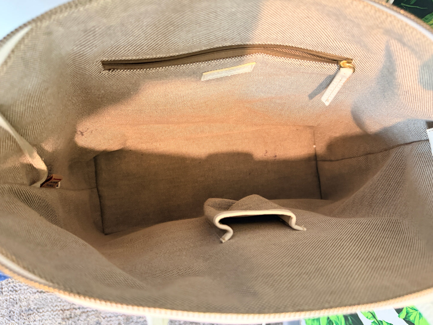 Dooney & Bourke White Leather Tote Bag