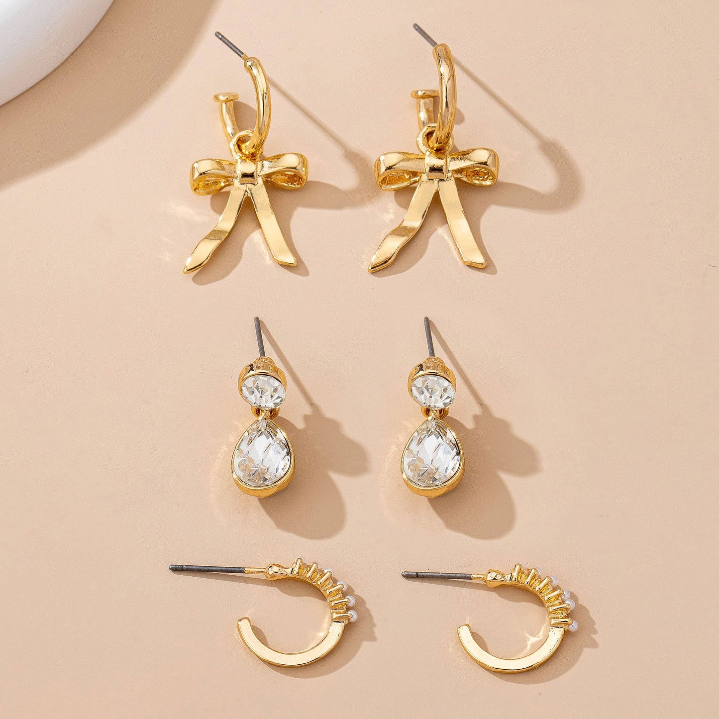 Pearl Crystal Teardrop Bow Trio Earring Set | 80E61791