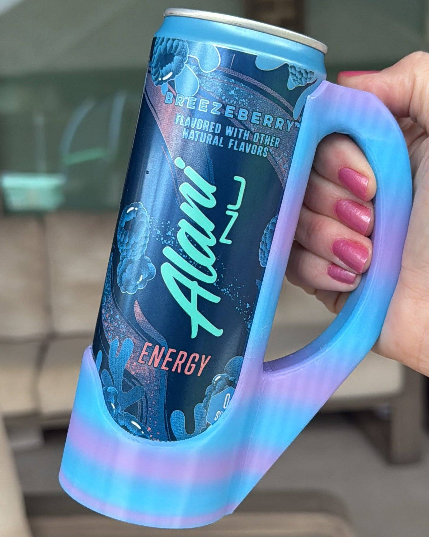 Sipzey Skinny Can Handle Holder
