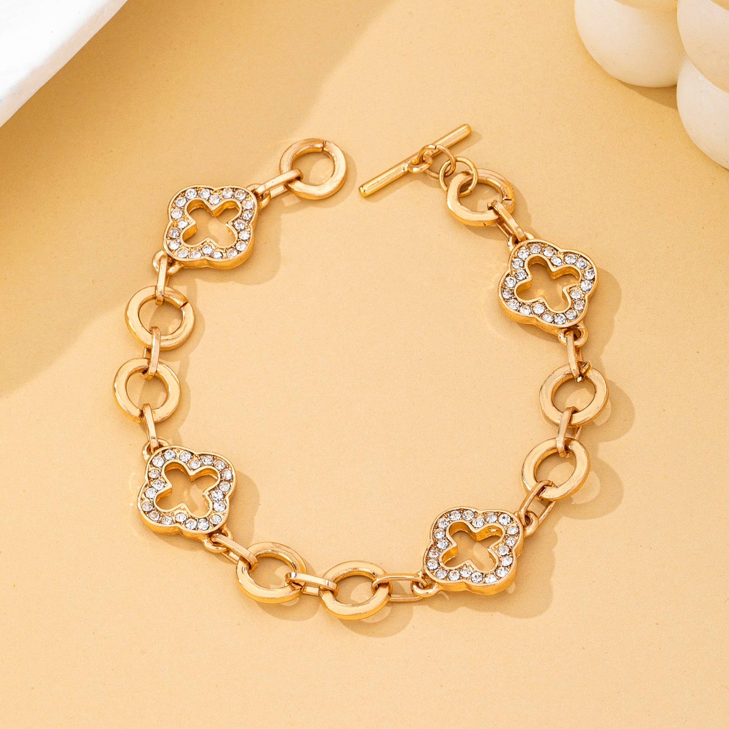Pave Crystal Clover Link Bracelet With Toggle Clasp| 80B1781