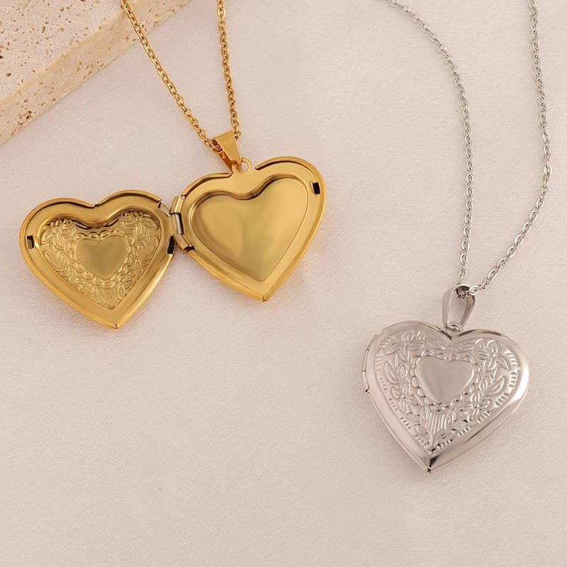 18K STAINLESS STEEL TARNISH FREE LOCKET NECKLACE | 40NK410