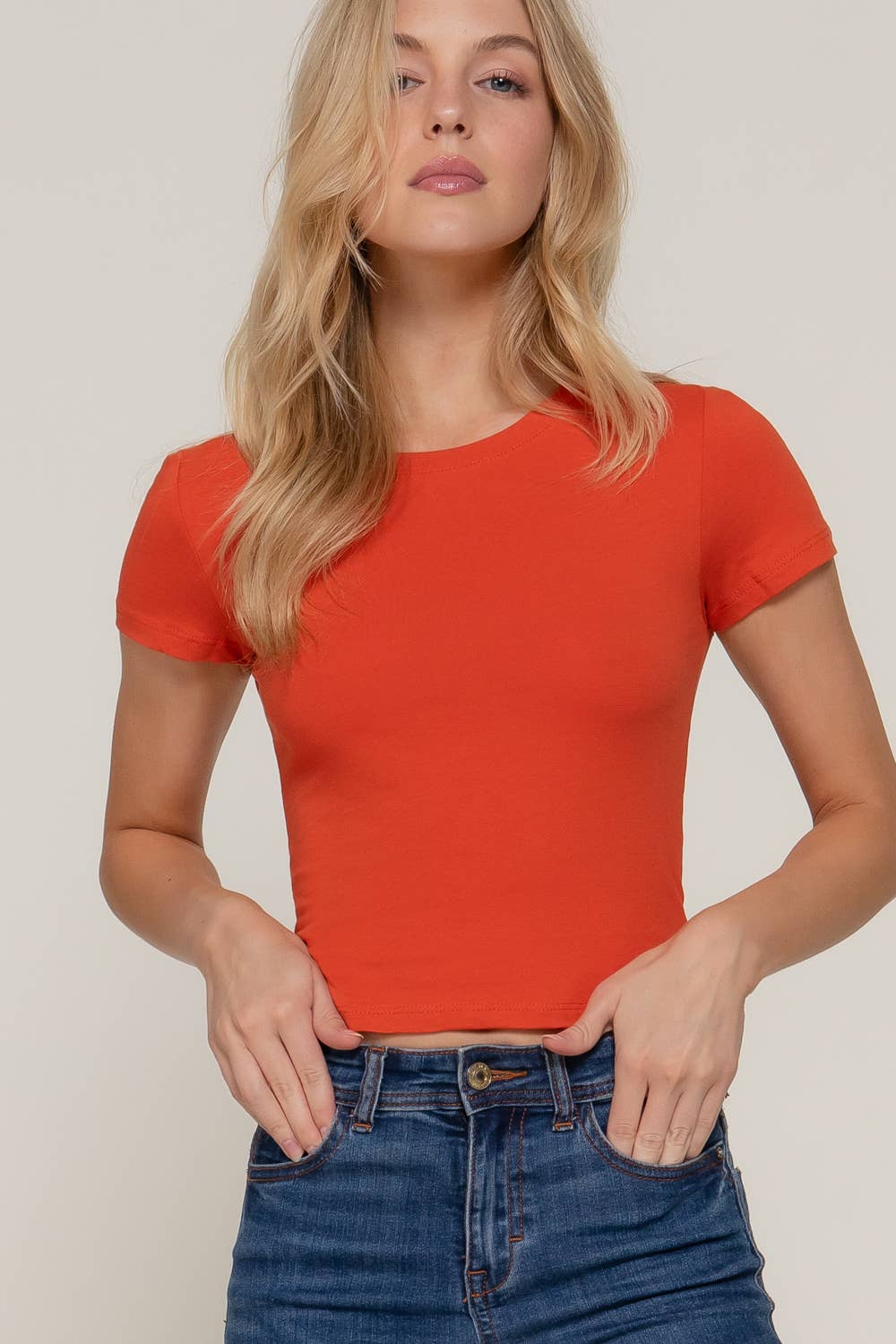Short Sleeve Crew Neck Crop Top