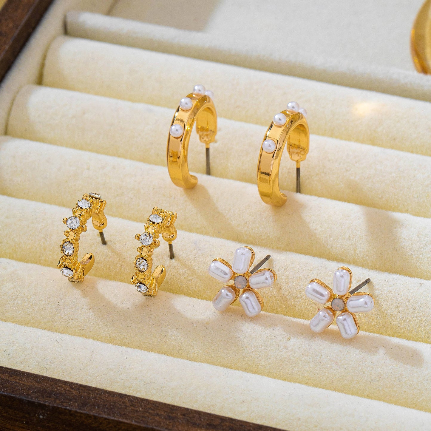 Pearl Floral Stud & Hoop Trio earrings | 80E62419