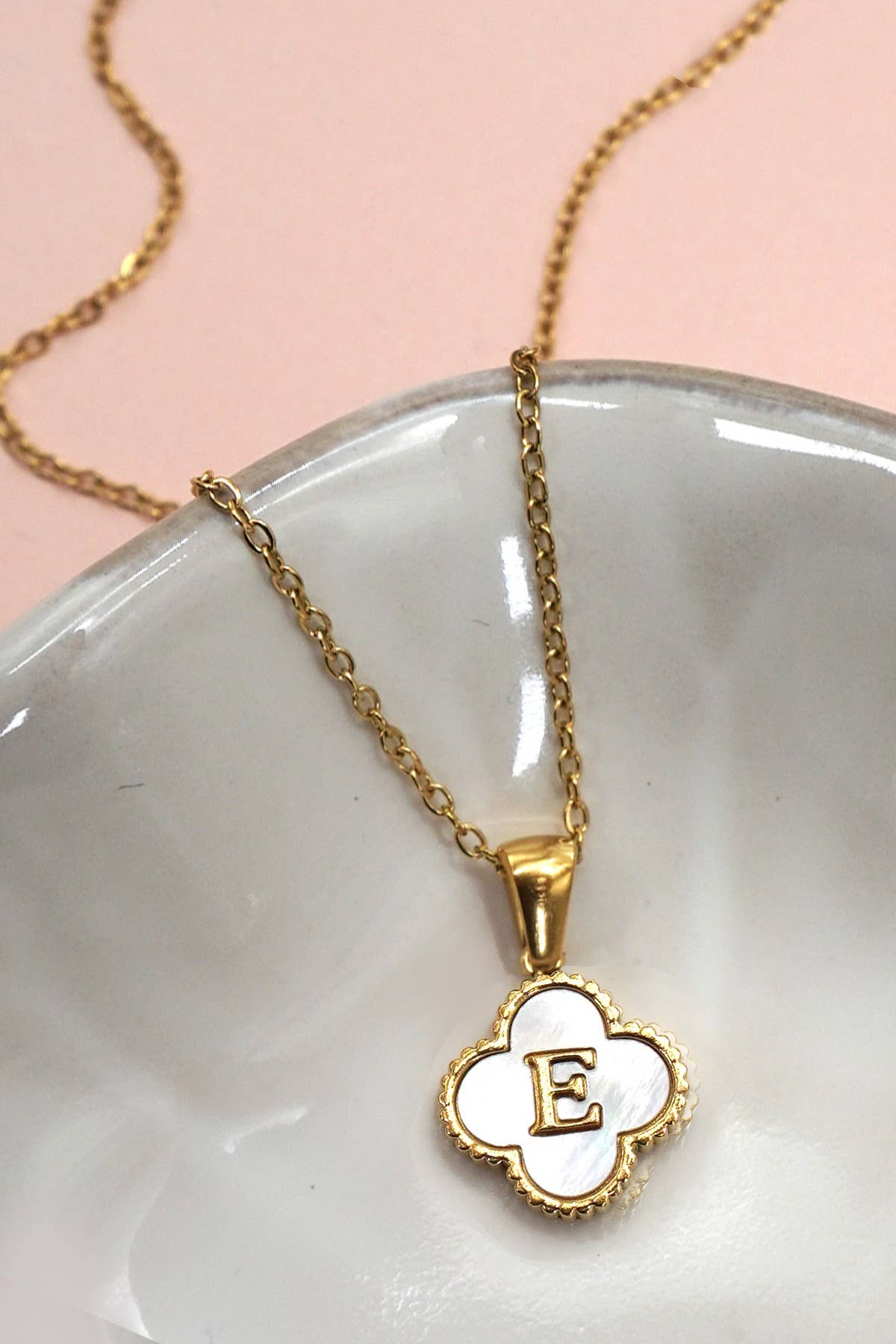 18K STAINLESS CLOVER INITIAL NECKLACE | 40NK9487