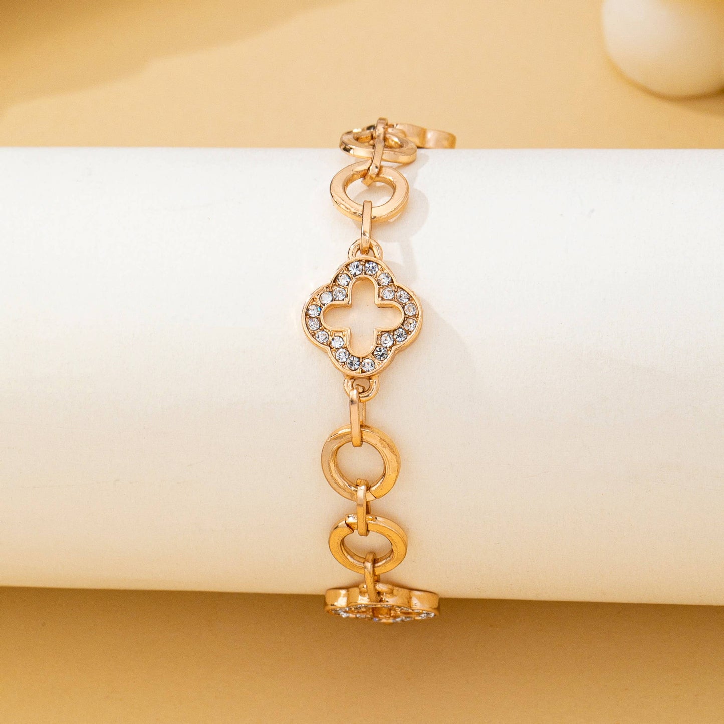 Pave Crystal Clover Link Bracelet With Toggle Clasp| 80B1781