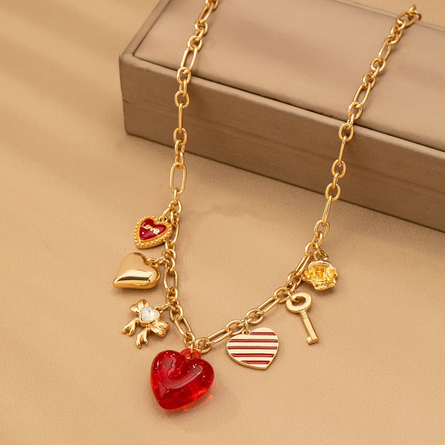 CHARM NECKLACE-HEARTS|80N92641