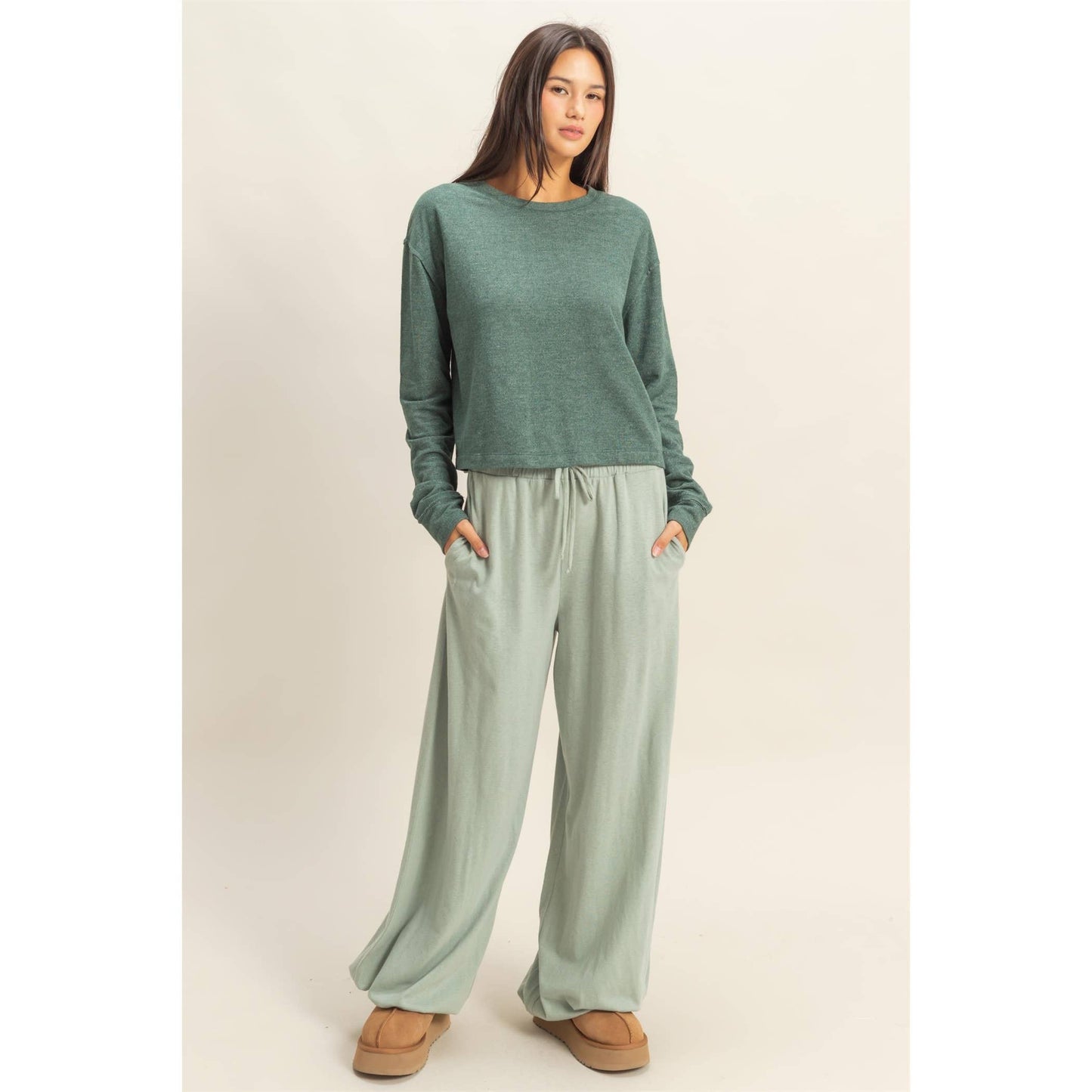 NEW DOUBLE ZERO Cropped Sweatshirt